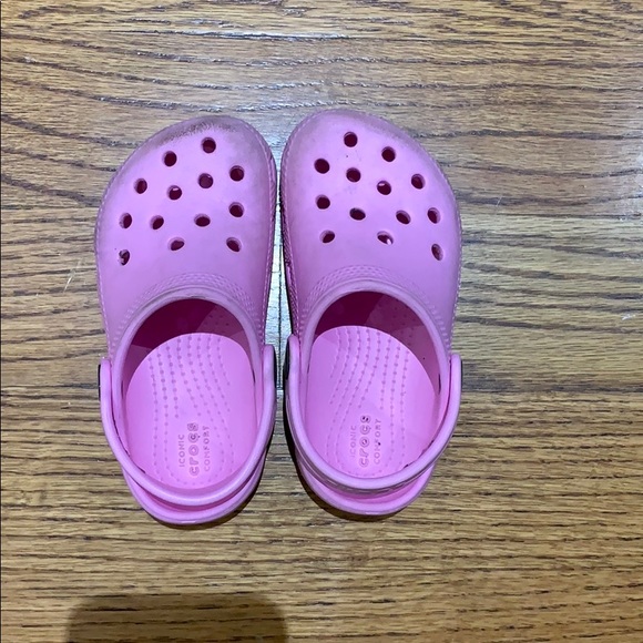 crocs size 9 toddler